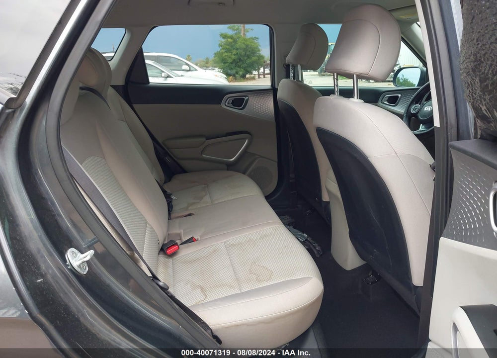 2020 KIA SOUL LX VIN: KNDJ23AU0L7012372