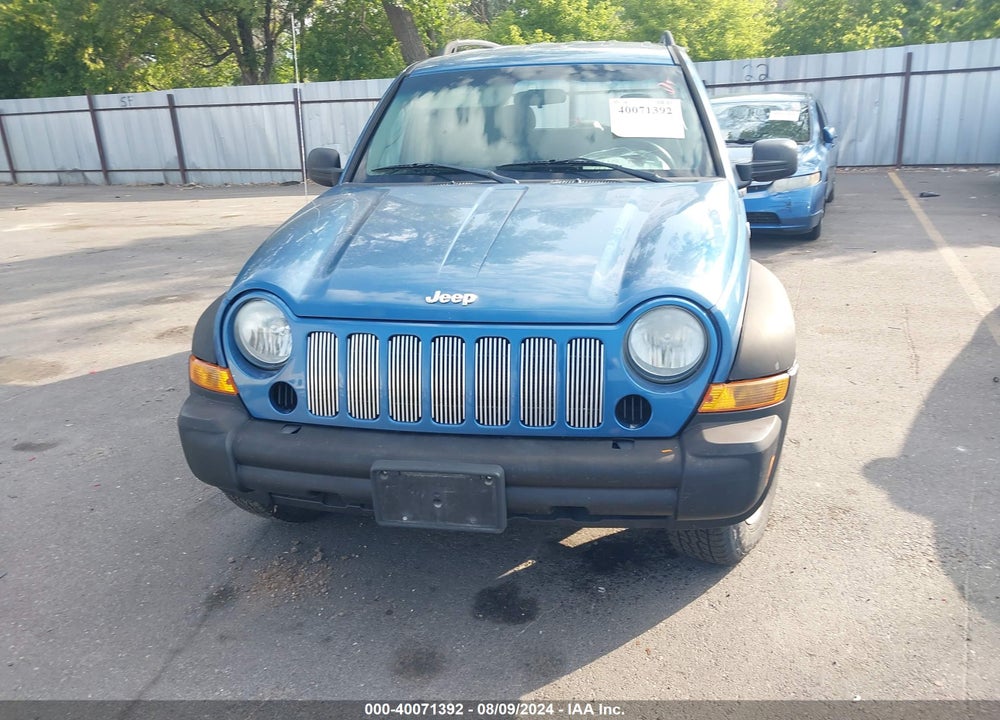 2005 JEEP LIBERTY SPORT VIN: 1J8GL48K15W528131