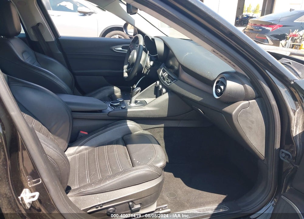 2017 ALFA ROMEO GIULIA TI AWD VIN: ZARFAEEN1H7557520
