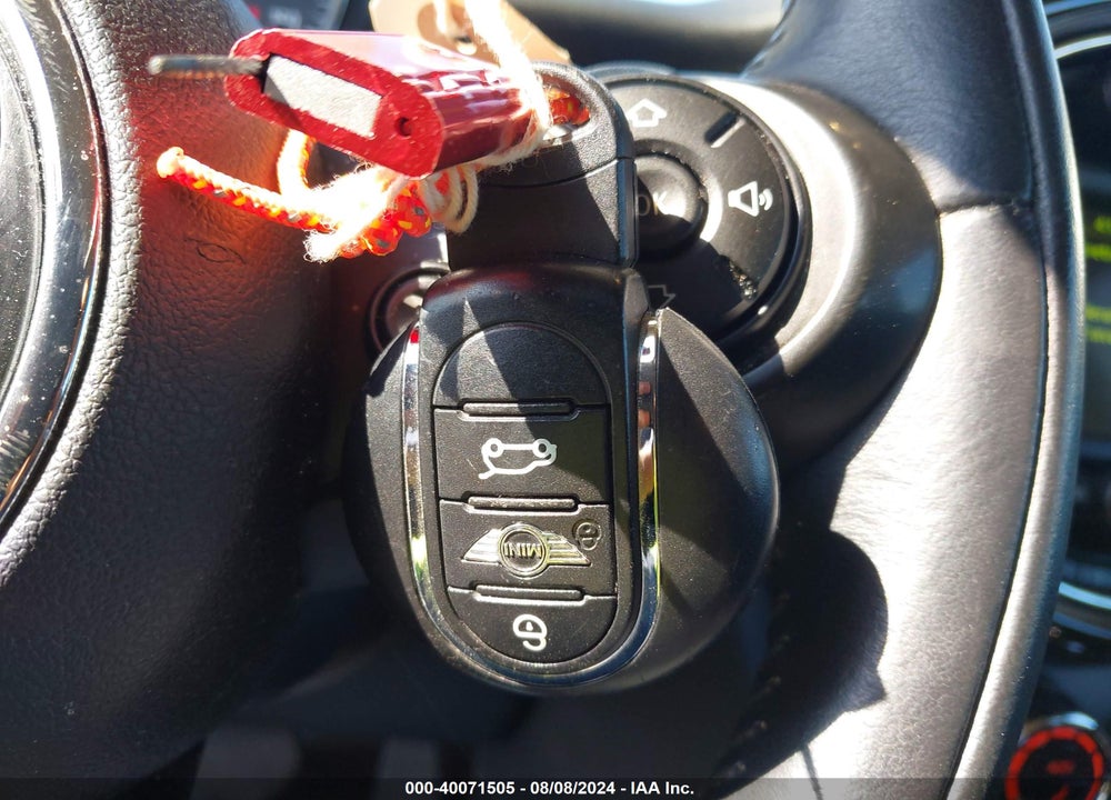 2017 MINI HARDTOP COOPER VIN: WMWXU1C35H2F77931