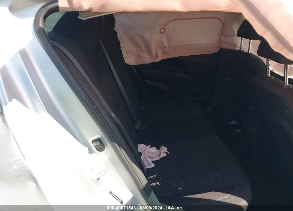 2019 HYUNDAI ELANTRA SE VIN: 5NPD74LF9KH431074