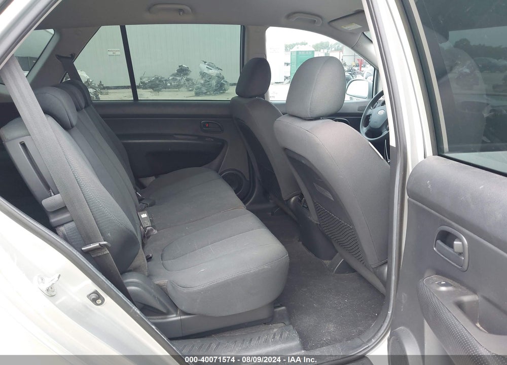 2009 KIA RONDO LX VIN: KNAFG529097273441