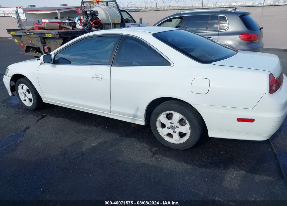 2001 HONDA ACCORD 2.3 EX VIN: 1HGCG325X1A033961