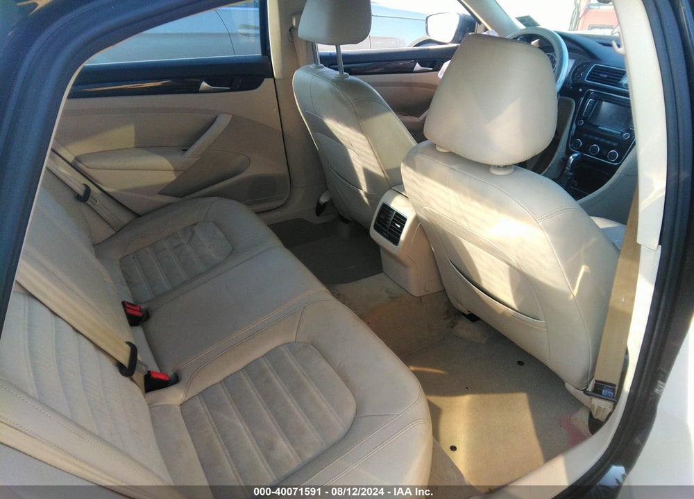 2014 VOLKSWAGEN PASSAT 1.8T SEL PREMIUM VIN: 1VWCS7A35EC025536