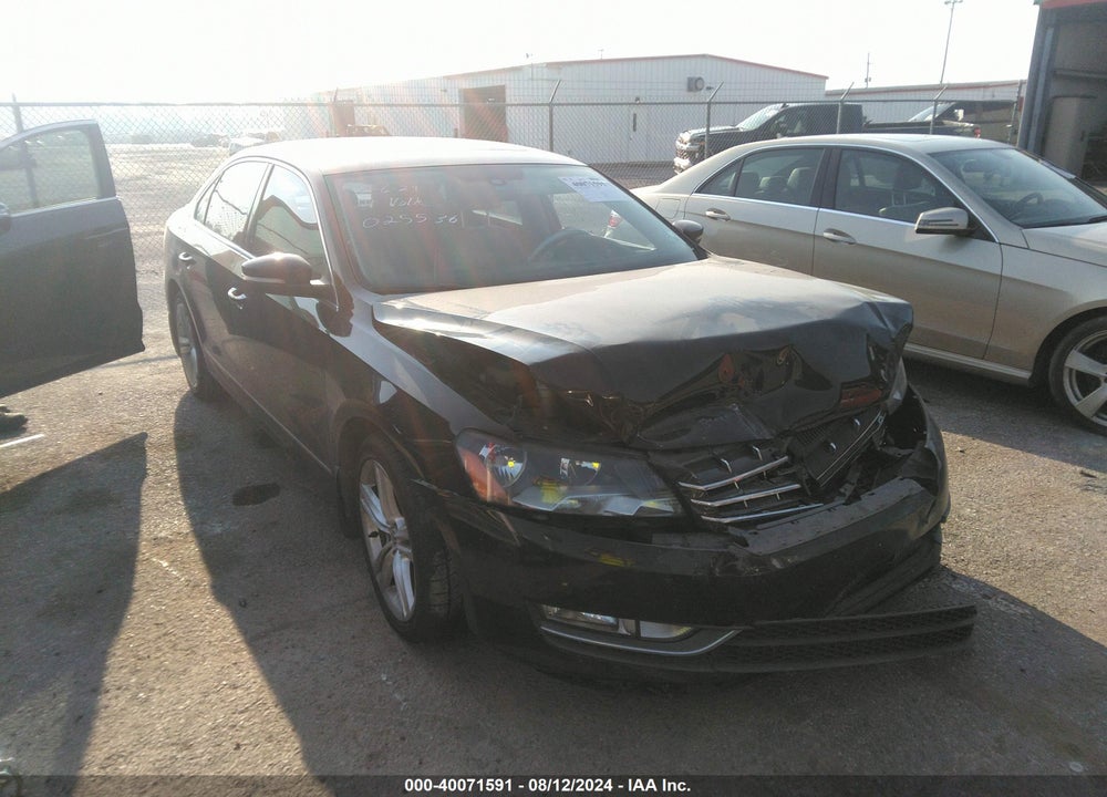 2014 VOLKSWAGEN PASSAT 1.8T SEL PREMIUM VIN: 1VWCS7A35EC025536