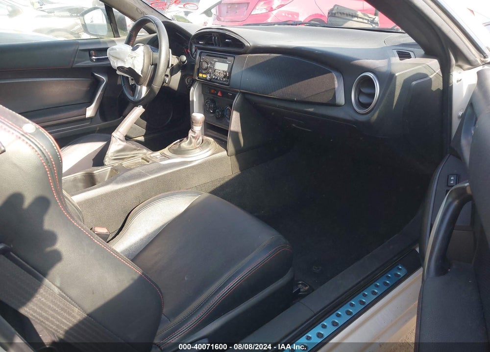 2013 SCION FR-S VIN: JF1ZNAA15D2711585