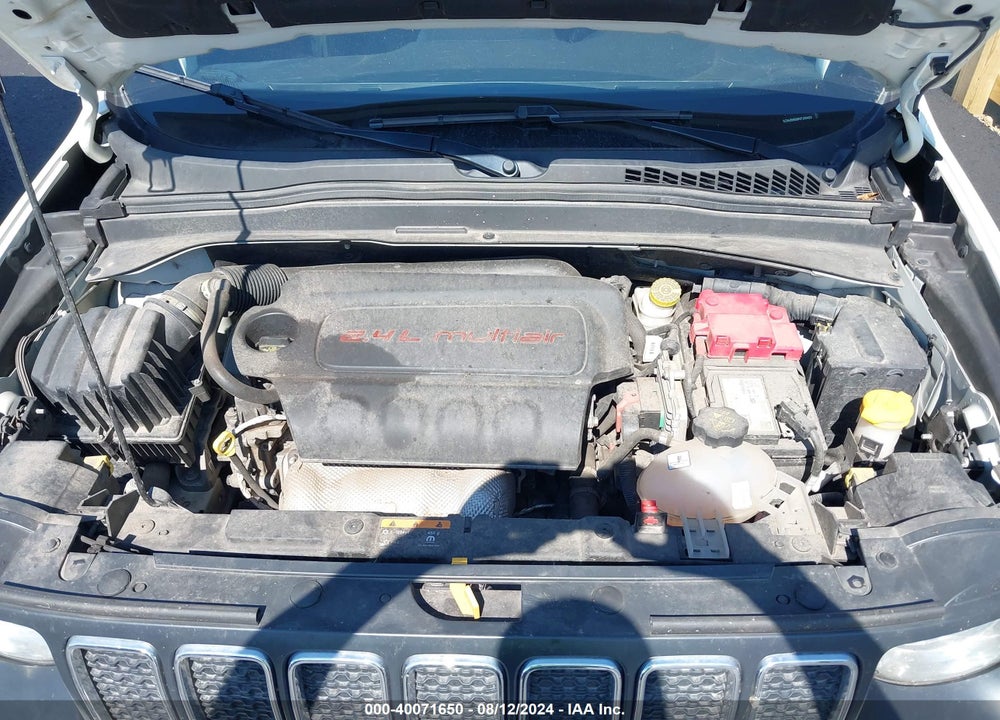 2019 JEEP RENEGADE LATITUDE 4X4 VIN: ZACNJBBB8KPJ98429
