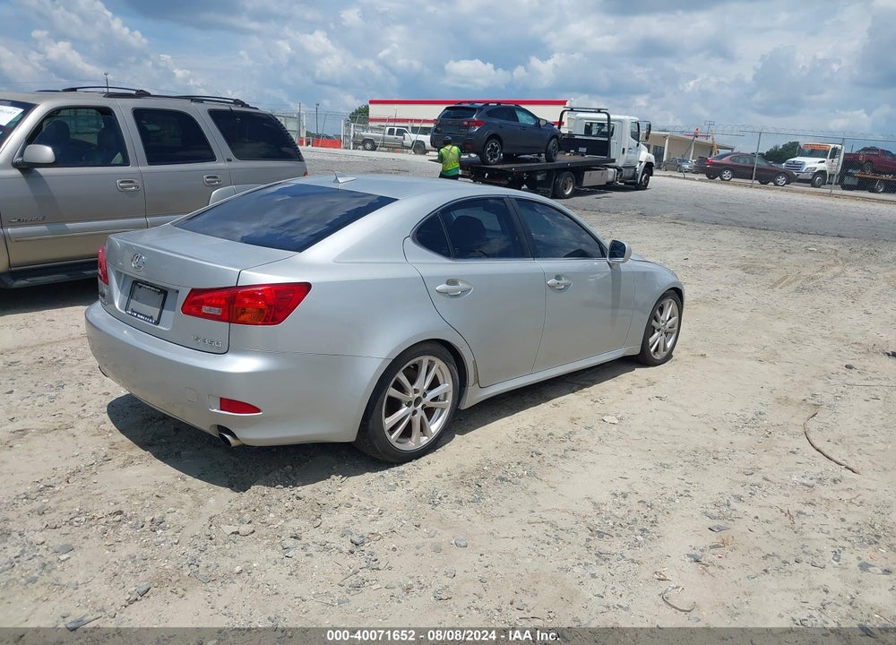 2008 LEXUS IS 350 VIN: JTHBE262X82013707