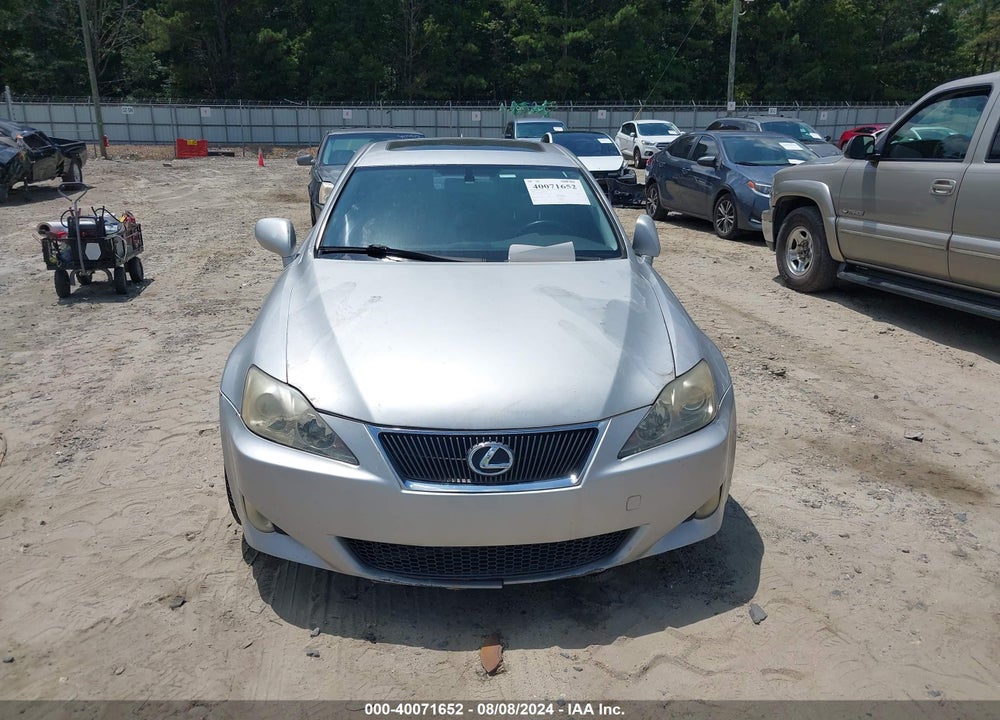2008 LEXUS IS 350 VIN: JTHBE262X82013707