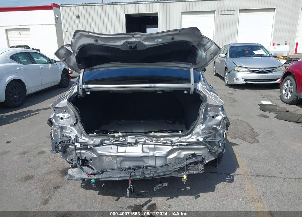 2022 HYUNDAI ELANTRA LIMITED VIN: KMHLP4AG6NU355911