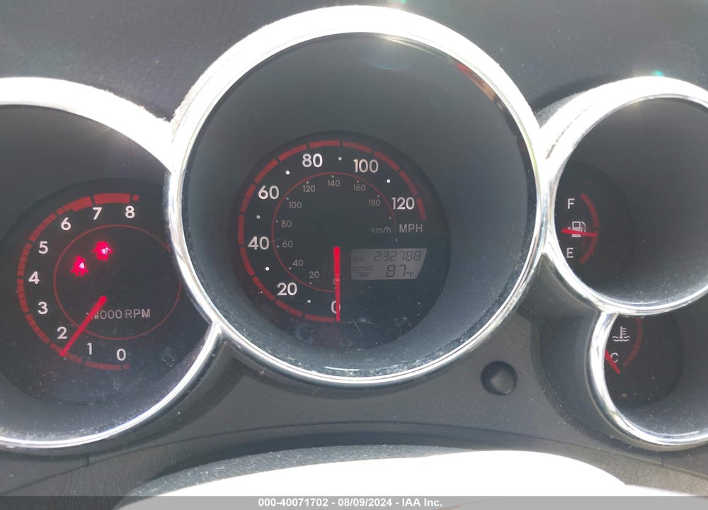 2005 TOYOTA MATRIX/XR VIN: 2T1KR32E15C367298