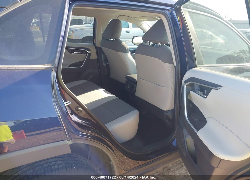 2020 TOYOTA RAV4 XLE VIN: 2T3W1RFV5LW082841