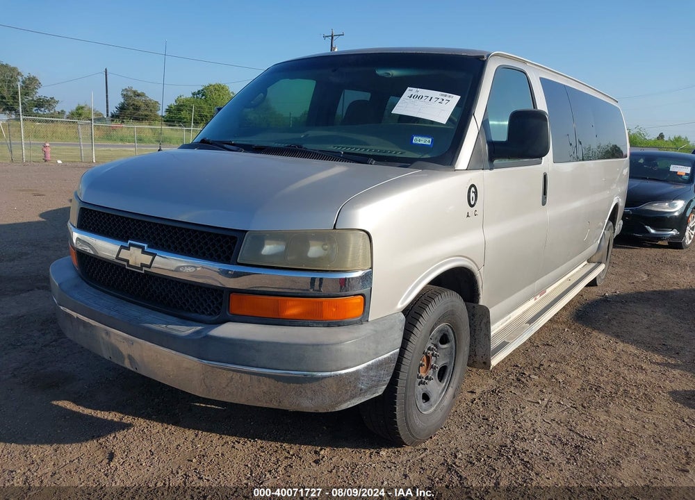 2008 CHEVROLET EXPRESS LS VIN: 1GAHG39K281182545