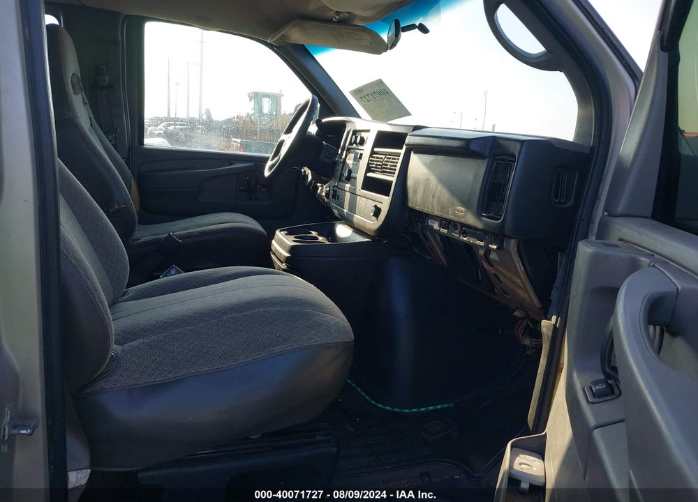 2008 CHEVROLET EXPRESS LS VIN: 1GAHG39K281182545