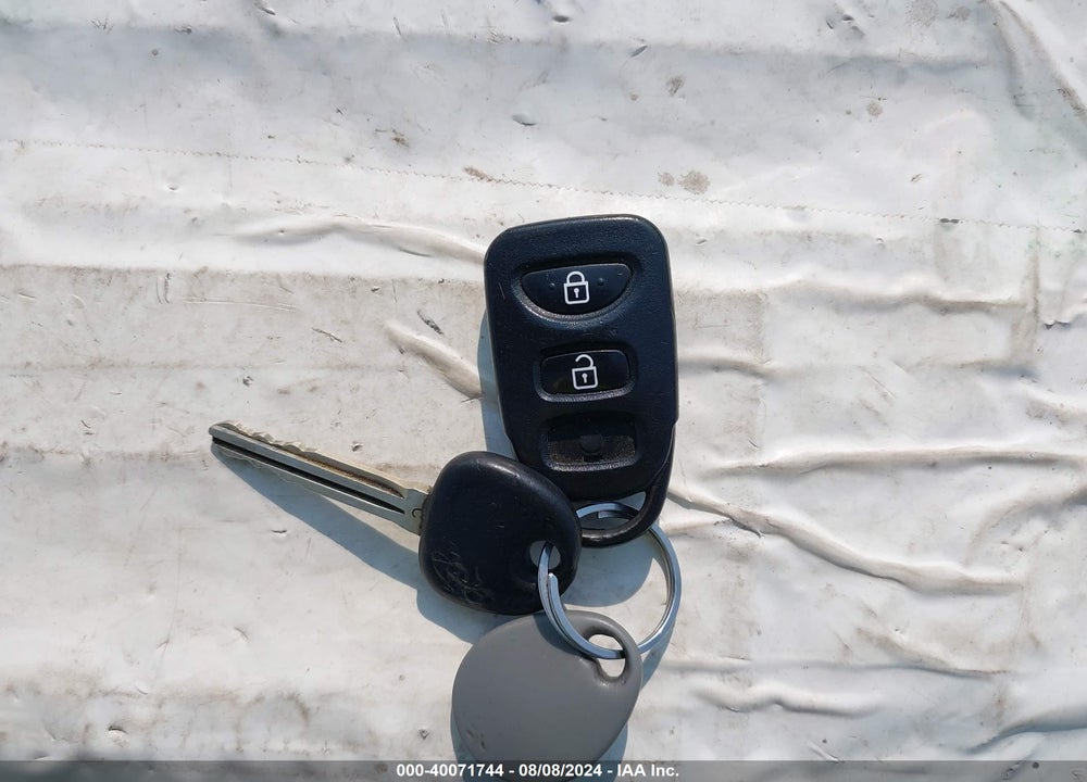 2014 HYUNDAI ELANTRA SE VIN: 5NPDH4AE9EH500700