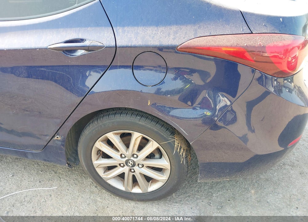 2014 HYUNDAI ELANTRA SE VIN: 5NPDH4AE9EH500700
