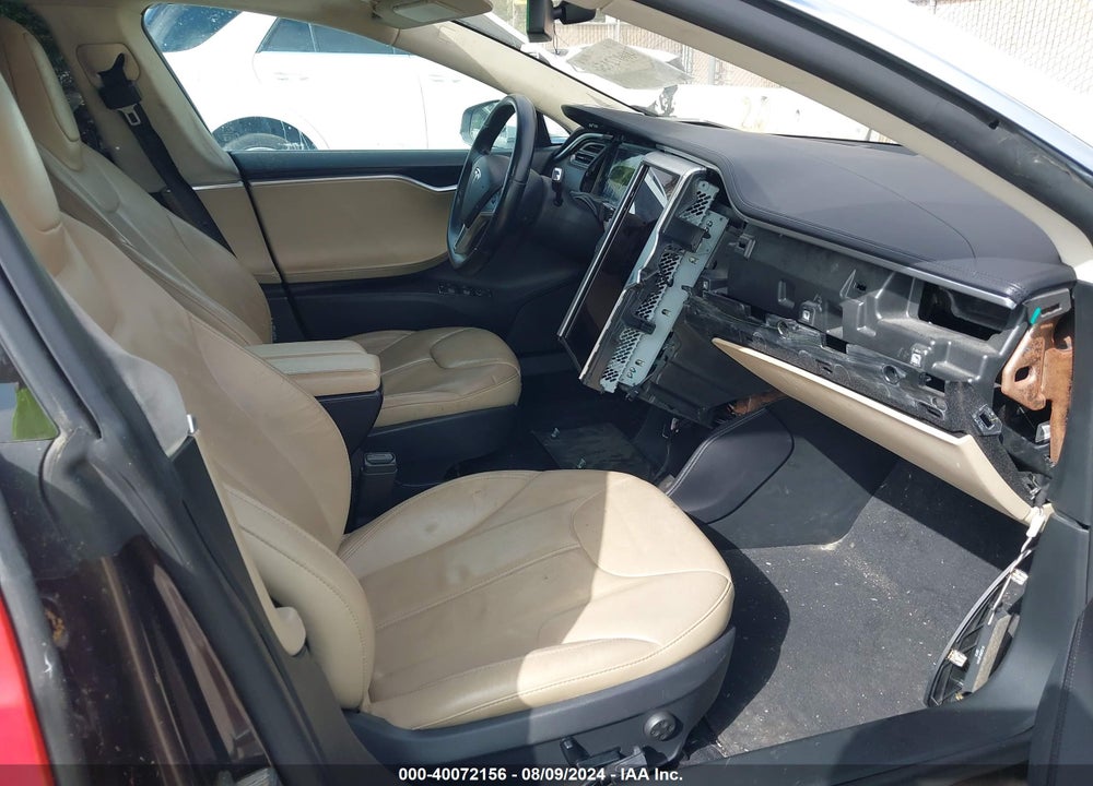 2013 TESLA MODEL S VIN: 5YJSA1CN5DFP20047