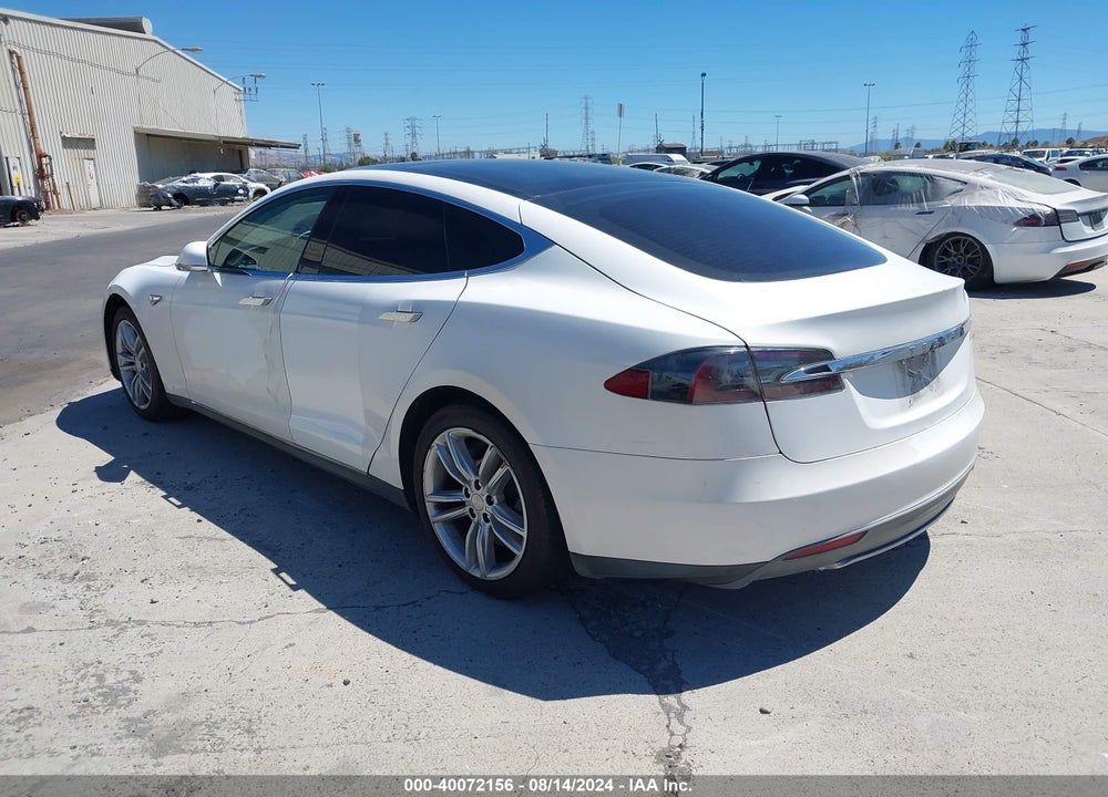 2013 TESLA MODEL S VIN: 5YJSA1CN5DFP20047