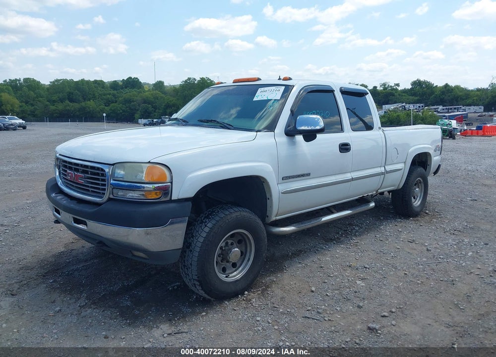 2002 GMC SIERRA 2500HD SLE VIN: 1GTHK29U42E139892
