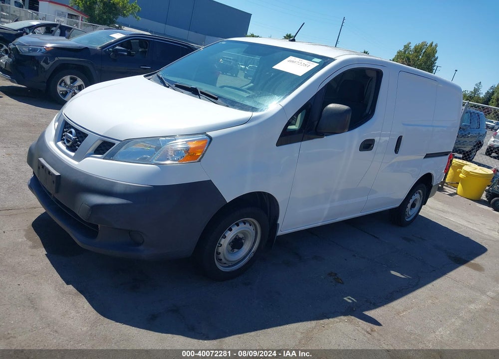 2015 NISSAN NV200 SV VIN: 3N6CM0KN4FK730597