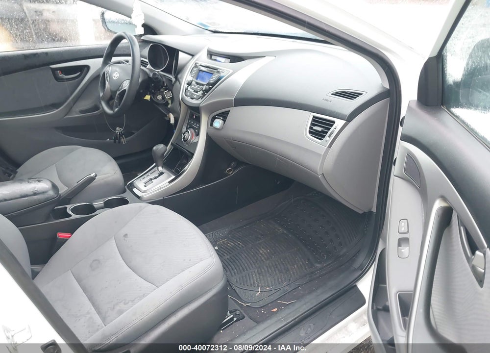 2013 HYUNDAI ELANTRA GLS VIN: 5NPDH4AE5DH403220