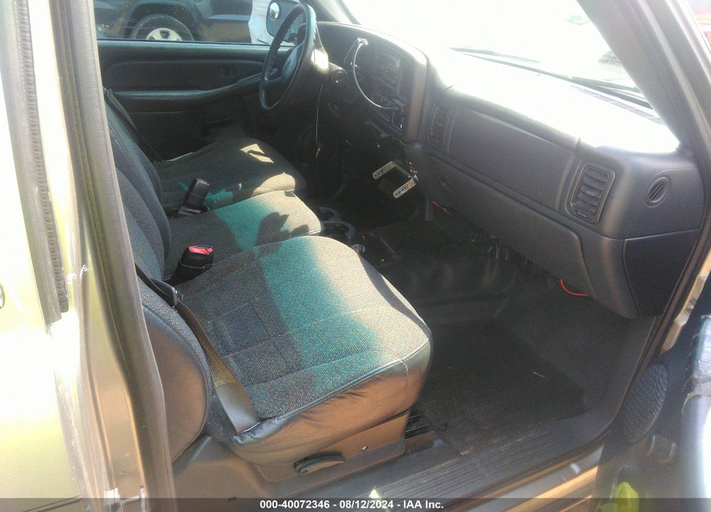 2001 CHEVROLET SILVERADO 1500 VIN: 1GCEC14W21Z196201