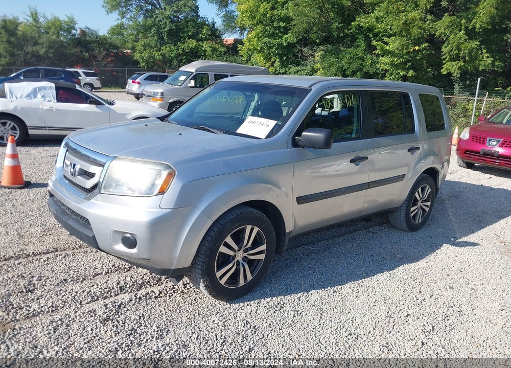 2011 HONDA PILOT LX VIN: 5FNYF4H24BB103229