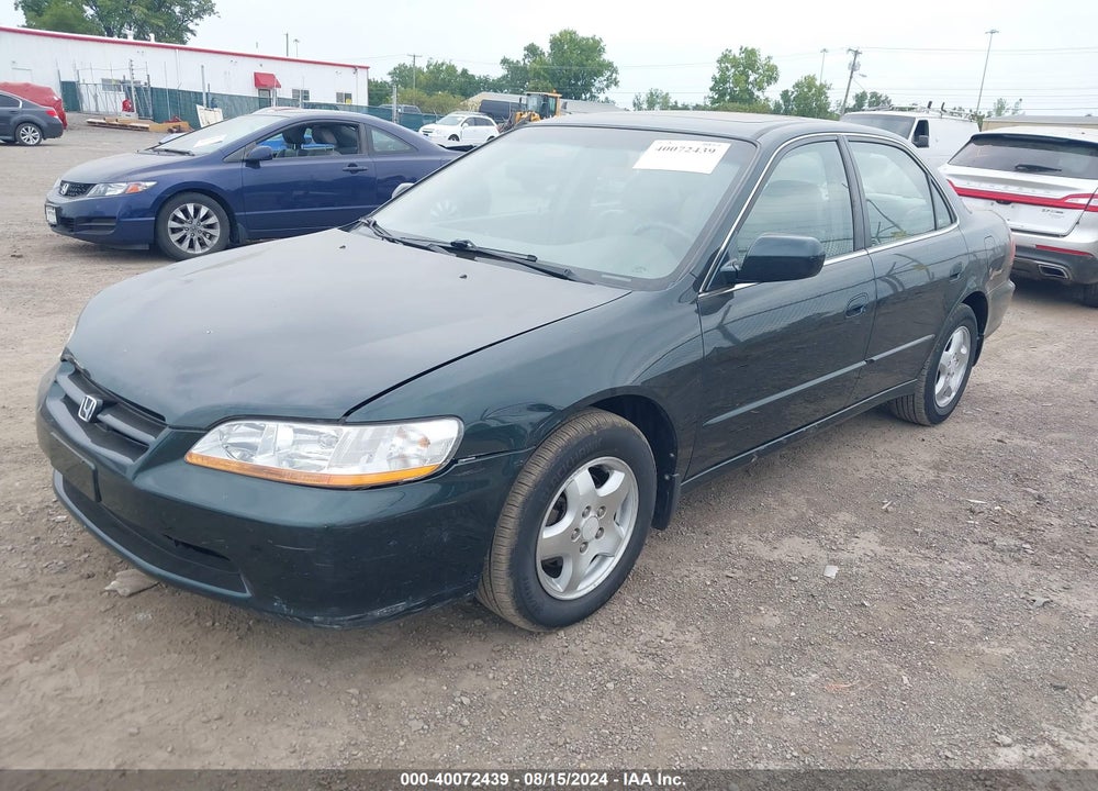 2000 HONDA ACCORD 3.0 EX VIN: 1HGCG1659YA085980