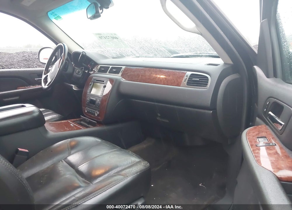 2007 CHEVROLET SUBURBAN 1500 LTZ VIN: 3GNFC16077G206637