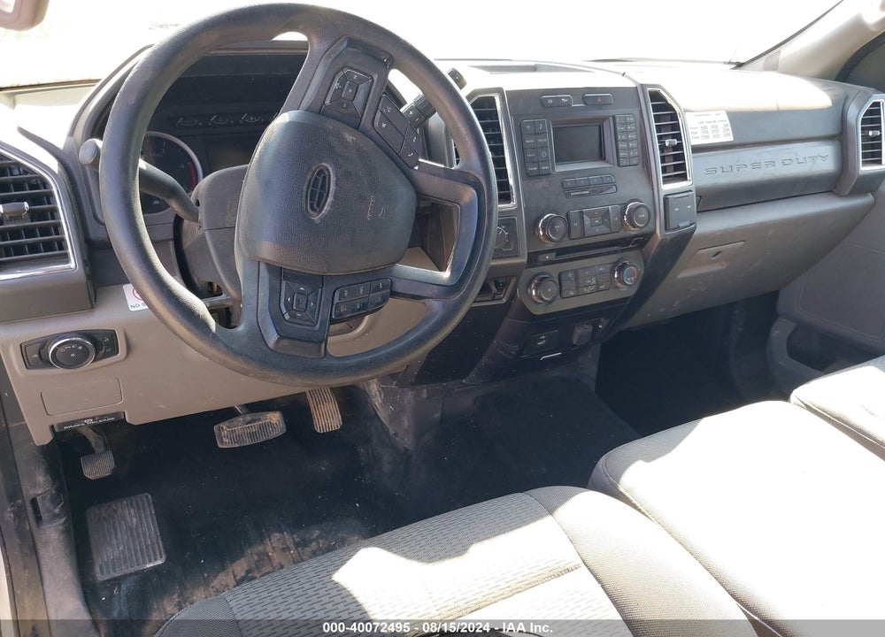 2018 FORD F-350 CHASSIS XLT VIN: 1FD8X3FT7JEB74696