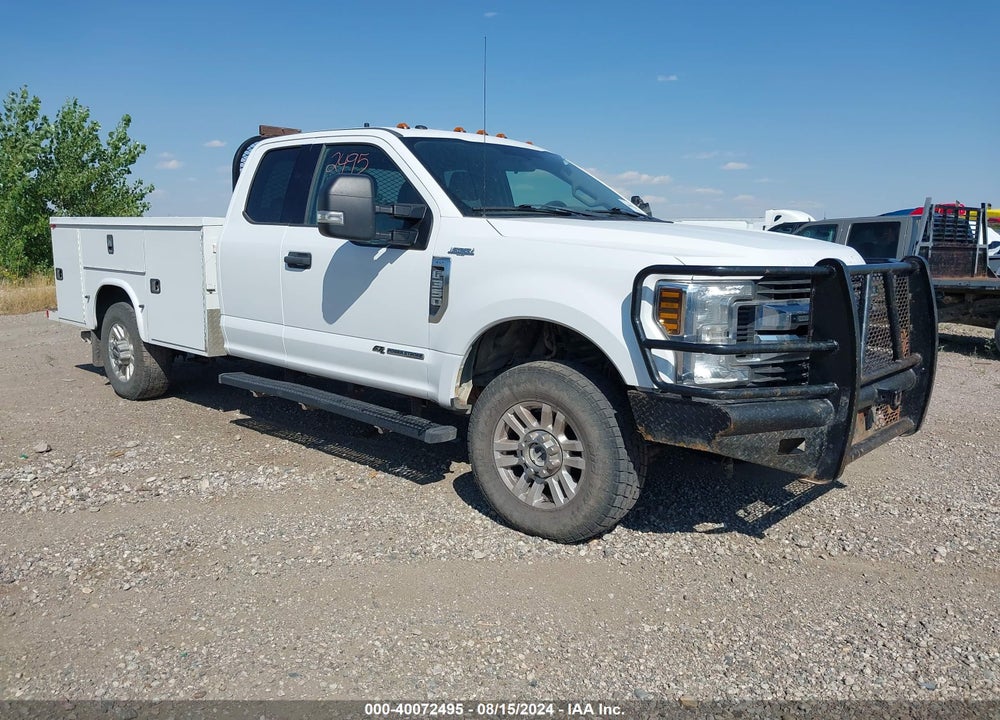 2018 FORD F-350 CHASSIS XLT VIN: 1FD8X3FT7JEB74696
