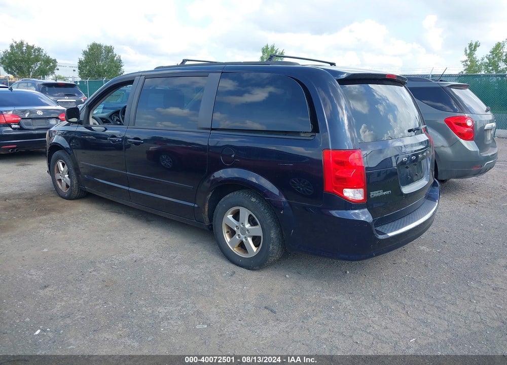 2011 DODGE GRAND CARAVAN VIN: 2D4RN3DG2BR645911