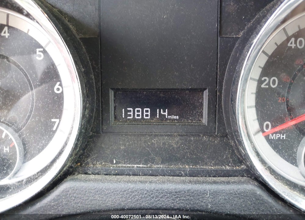 2011 DODGE GRAND CARAVAN VIN: 2D4RN3DG2BR645911