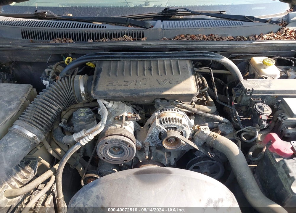 2005 JEEP GRAND CHEROKEE LAREDO VIN: 1J4GR48K85C501770