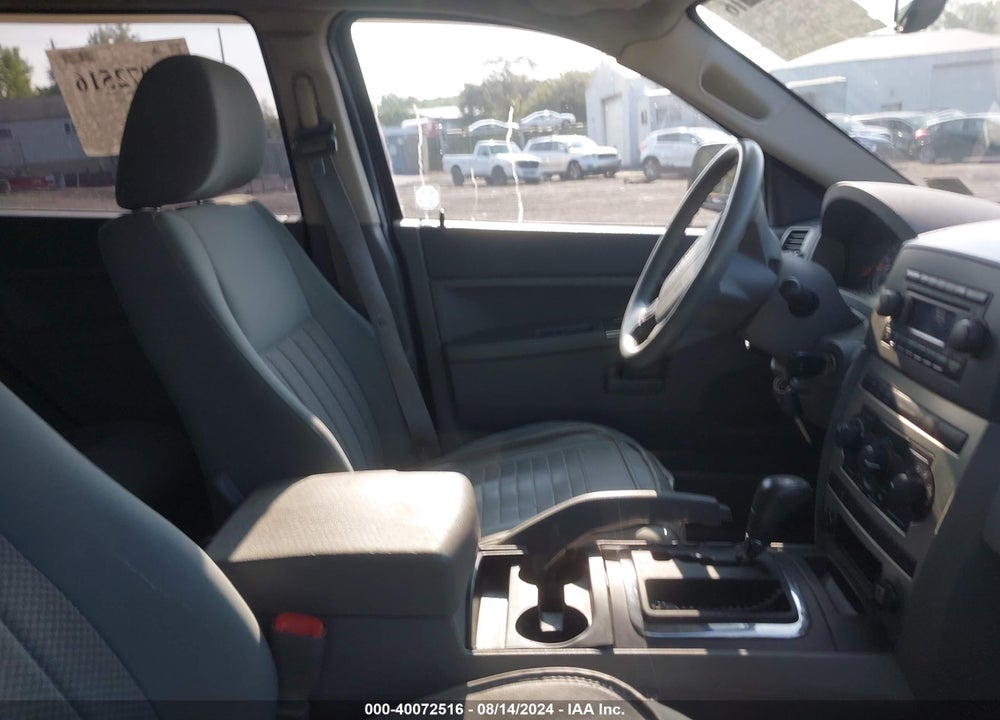 2005 JEEP GRAND CHEROKEE LAREDO VIN: 1J4GR48K85C501770