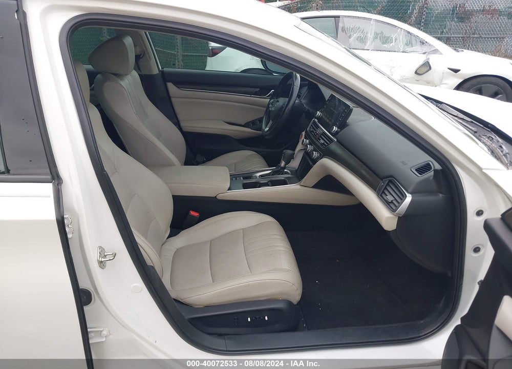 2018 HONDA ACCORD EX-L VIN: 1HGCV1F5XJA176588