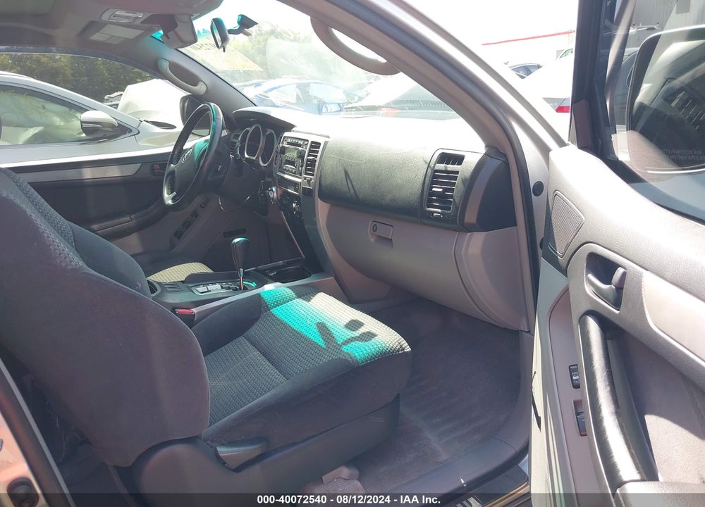 2005 TOYOTA 4RUNNER SR5 SPORT V6 VIN: JTEBU14R158050101