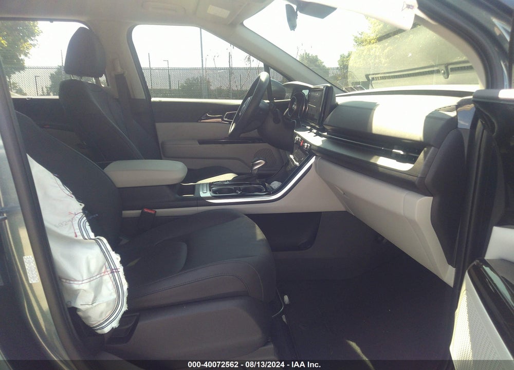 2024 KIA CARNIVAL MPV VIN: KNDNC5H34R6414854