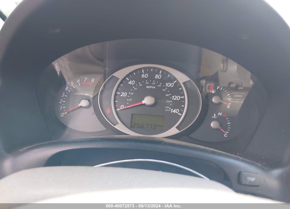 2005 HYUNDAI TUCSON GLS/LX VIN: KM8JN72D35U193884