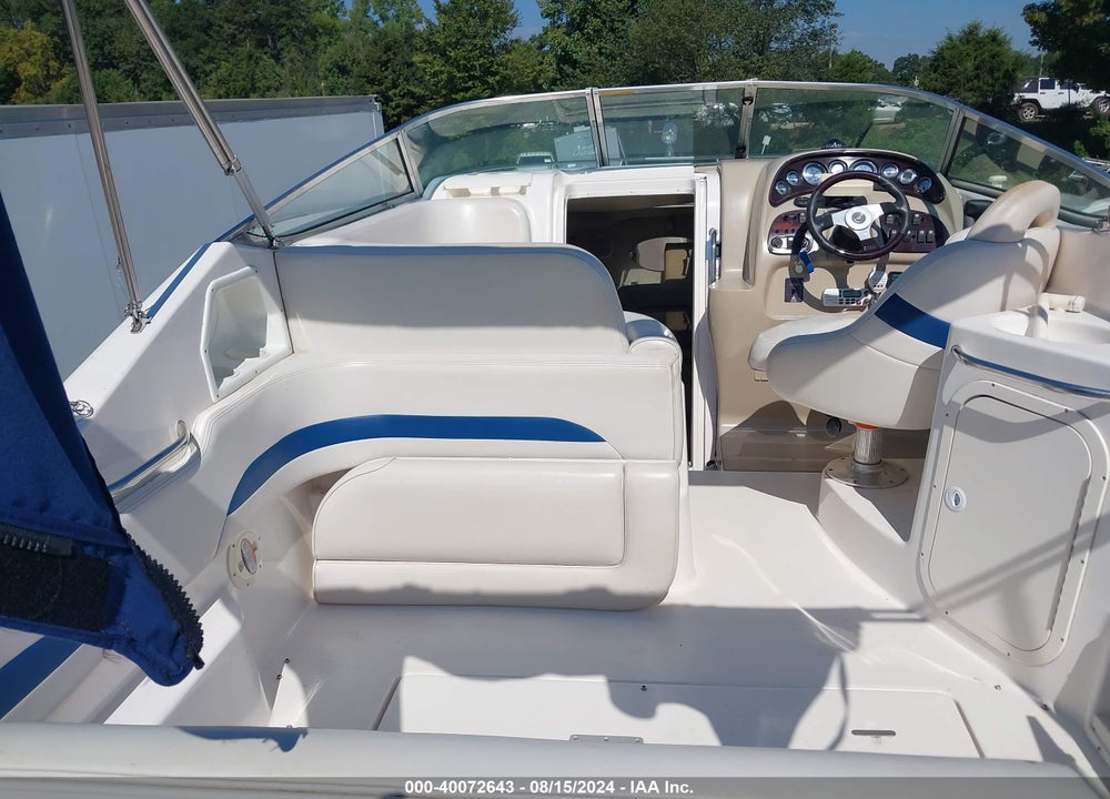 2001 CHAPARRAL 260 SIGNITURE VIN: FGBC0830D101