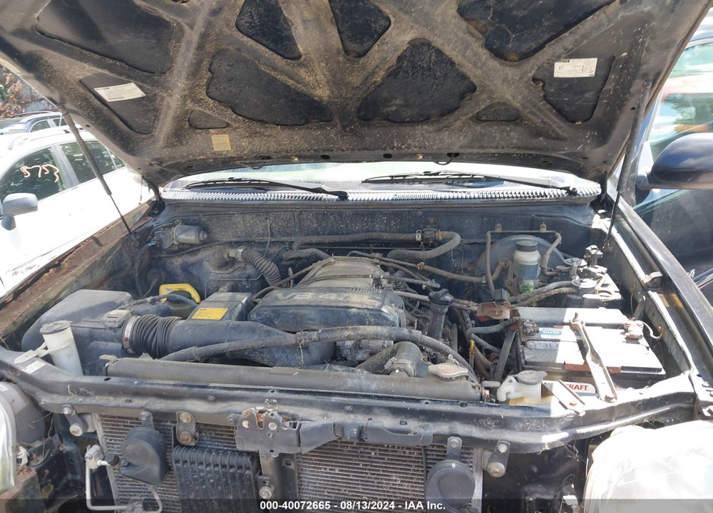2001 TOYOTA TUNDRA LTD V8 VIN: 5TBBT48151S152707