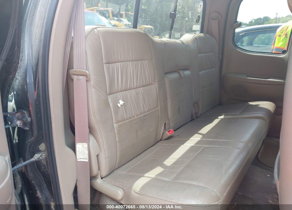 2001 TOYOTA TUNDRA LTD V8 VIN: 5TBBT48151S152707