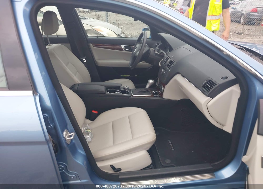 2010 MERCEDES-BENZ C 300 VIN: WDDGF8BB9AF410584