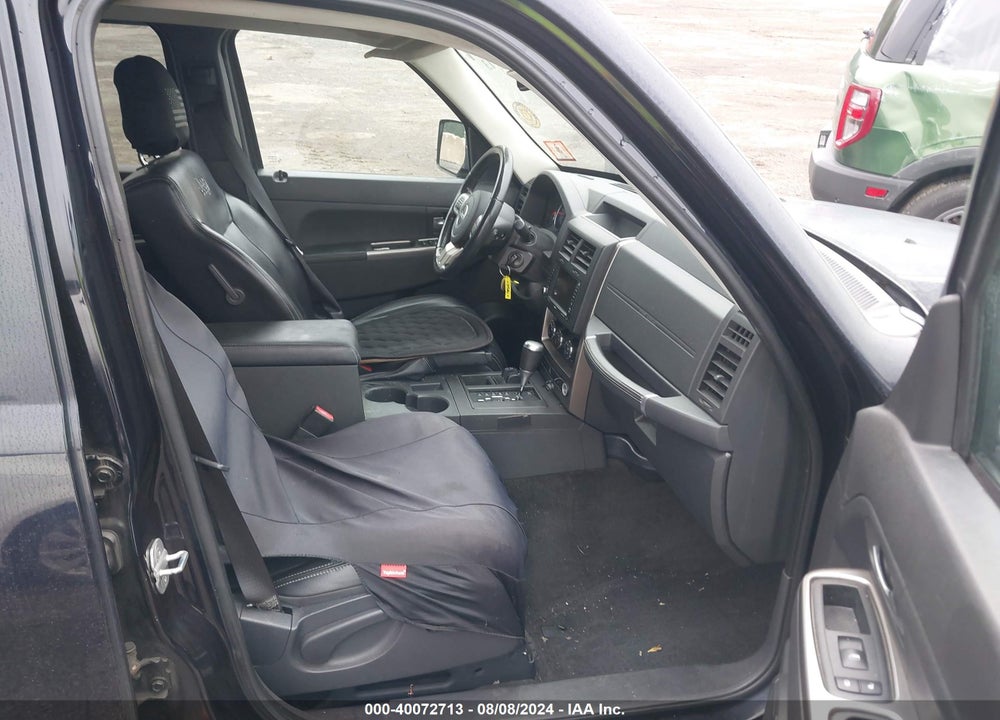 2011 JEEP LIBERTY RENEGADE VIN: 1J4PN3GK7BW508307