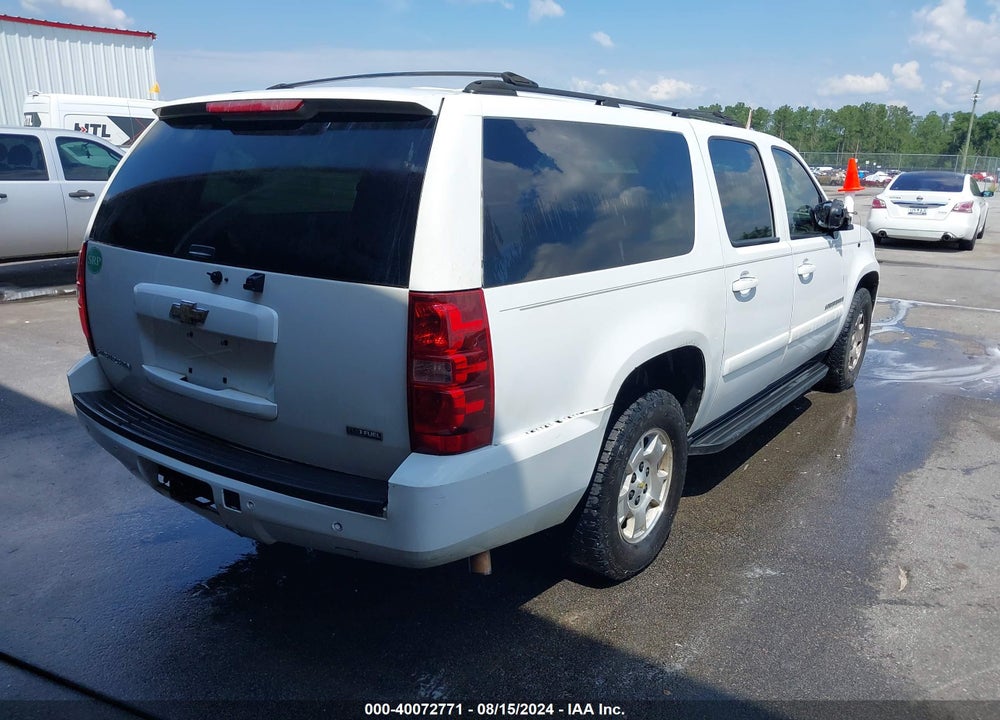 2007 CHEVROLET SUBURBAN 1500 LT VIN: 3GNFC16017G155863