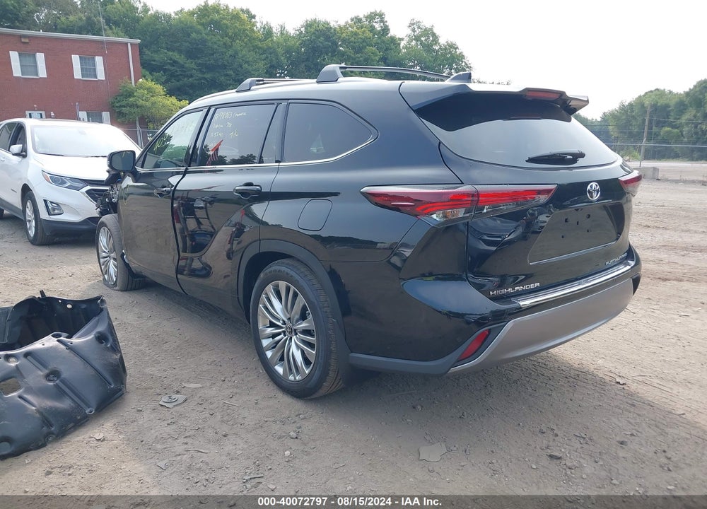 2024 TOYOTA HIGHLANDER PLATINUM VIN: 5TDKDRBH4RS559470