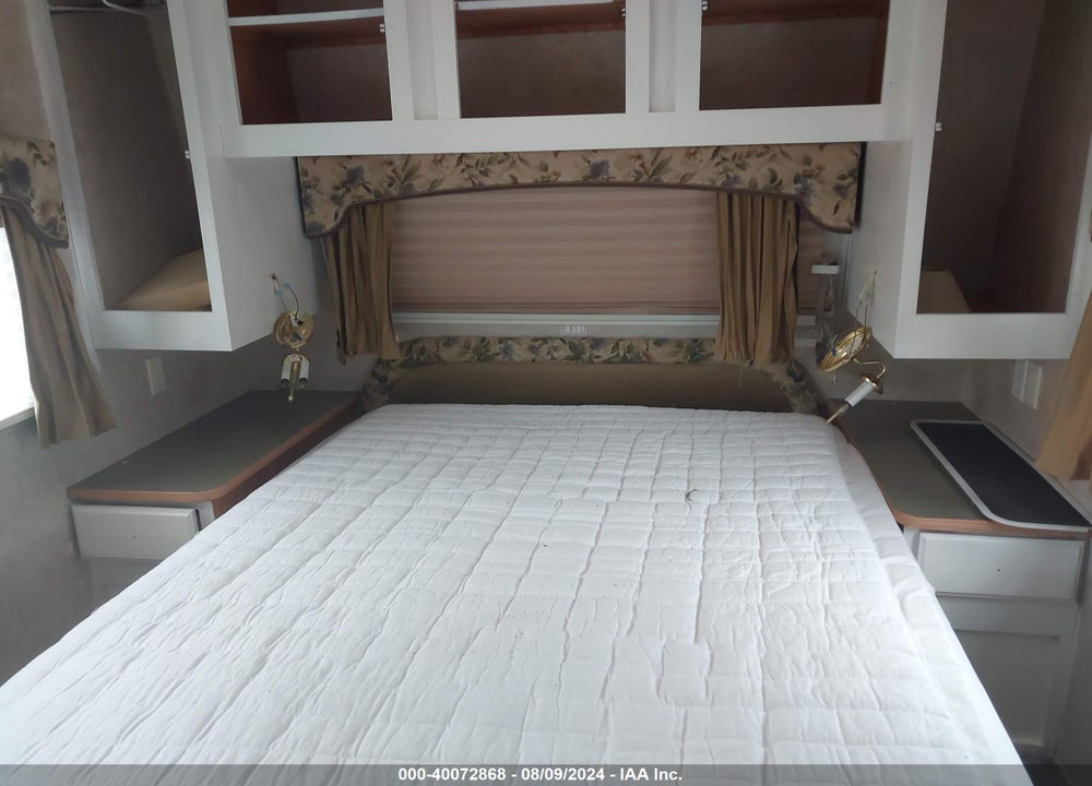 2003 JAYCO DESIGNER 32RLS, TRAVEL TRAILER VIN: 1UJBJ02R931SY0064