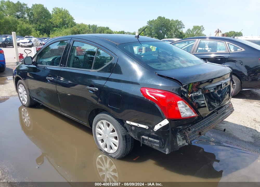 2015 NISSAN VERSA 1.6 S+ VIN: 3N1CN7AP4FL800673