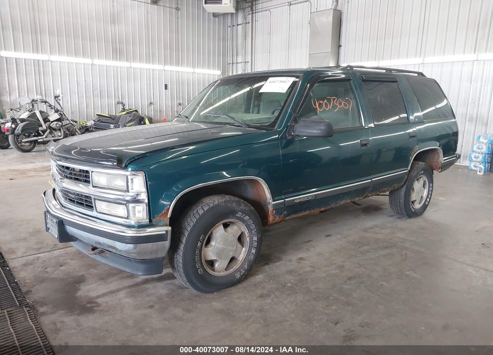 1996 CHEVROLET TAHOE K1500 VIN: 1GNEK13R4TJ401900