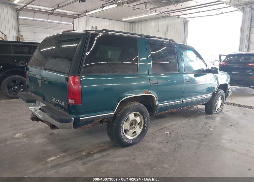1996 CHEVROLET TAHOE K1500 VIN: 1GNEK13R4TJ401900